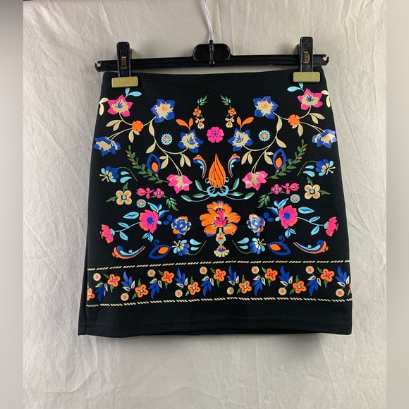 Floral Print Boho Bodycon Skirt - Picture 6 of 7